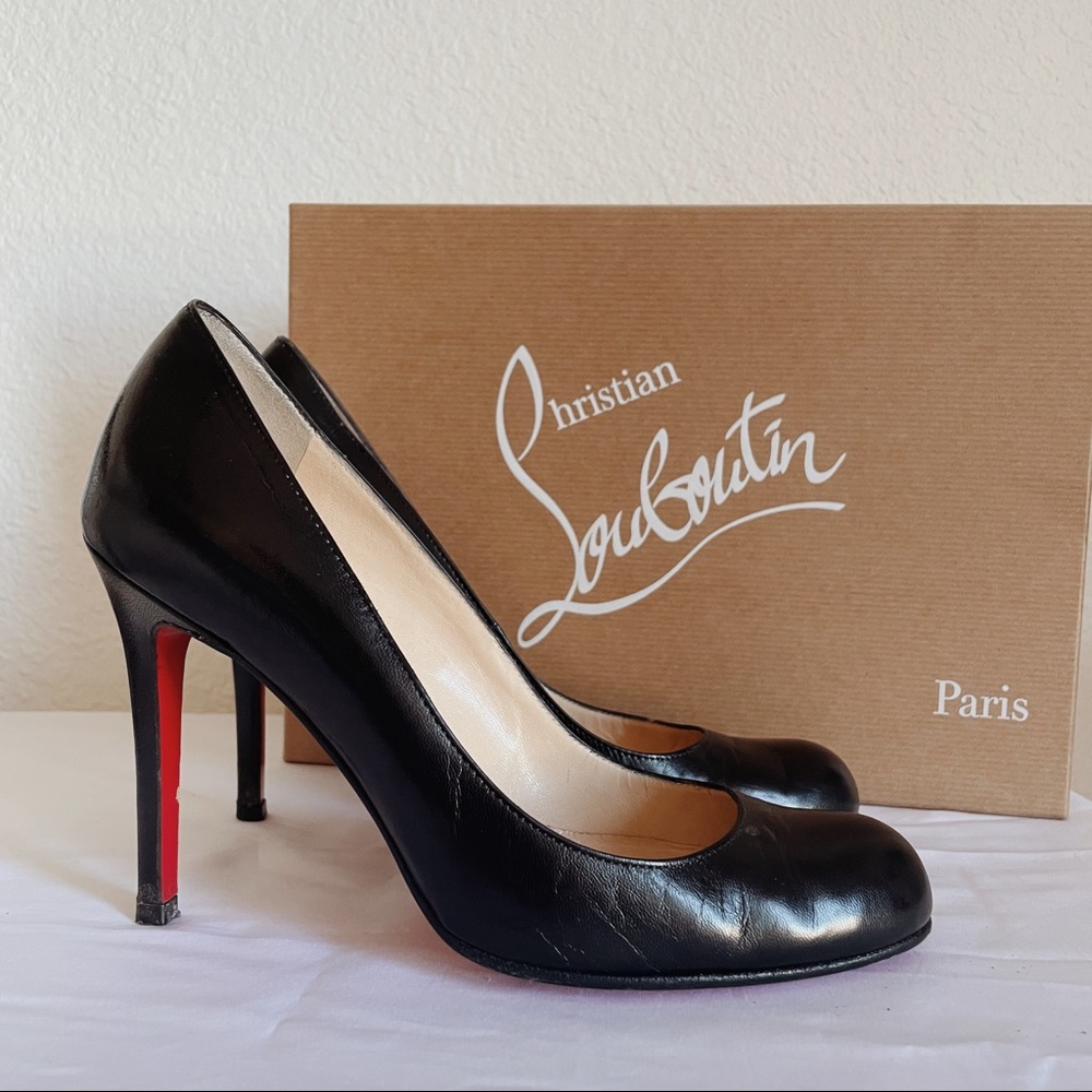 Louis Vuitton Black Pump Heels with Red Soles
